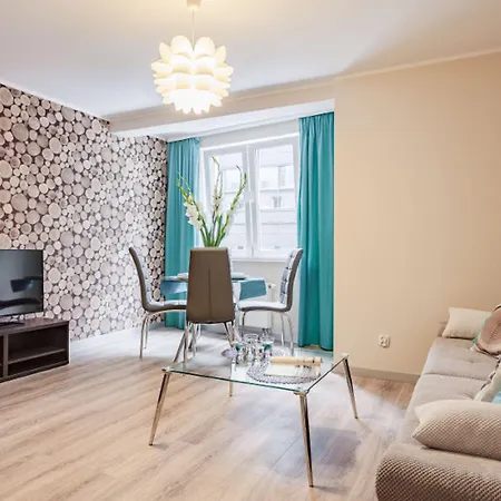 Absynt Wierzbowa Szálloda