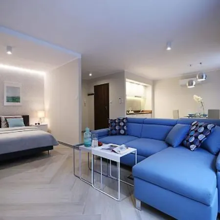 Absynt Wierzbowa Hotel *